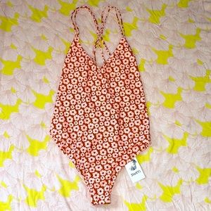 NWT Fighting Eel swim Makaha one piece in Autumn Floral Burst size medium